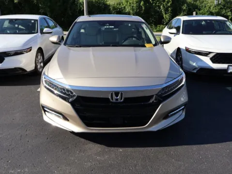 Photos of 2020 Honda Accord Hybrid Touring for sale in Kansas City, MO at Jay Wolfe Honda