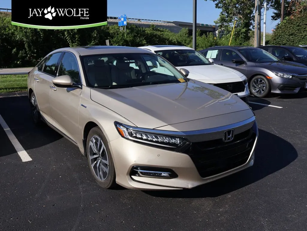 Beige 2020 Honda Accord Hybrid Touring for sale in Kansas City, MO