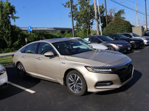 More photos of 2020 Honda Accord Hybrid Touring at Jay Wolfe Honda, MO