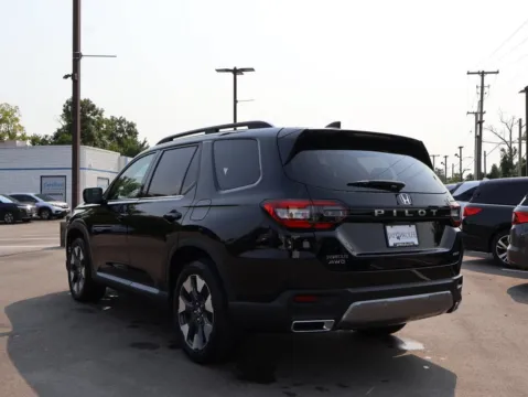 More photos of 2026 Honda Pilot Elite at Jay Wolfe Honda, MO