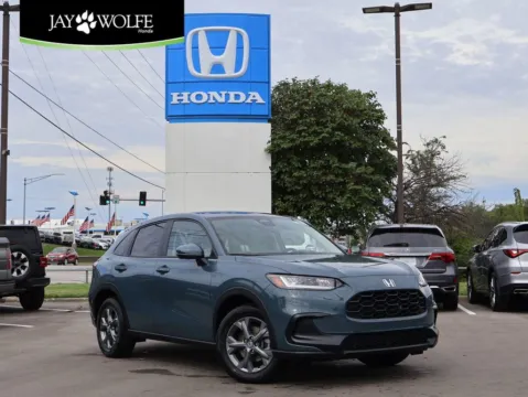 Green 2027 Honda HR-V LX for sale in Kansas City, MO