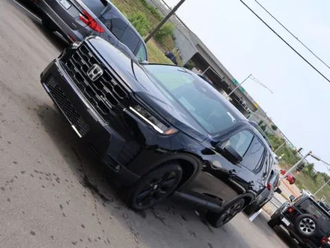 Another view of 2026 Honda Pilot Black Edition for sale in Kansas City, MO at Jay Wolfe Honda