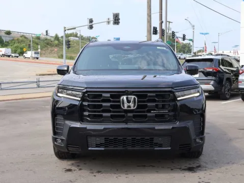 Photos of 2026 Honda Pilot Black Edition for sale in Kansas City, MO at Jay Wolfe Honda
