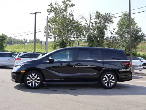 More photos of 2026 Honda Odyssey EX-L at Jay Wolfe Honda, MO