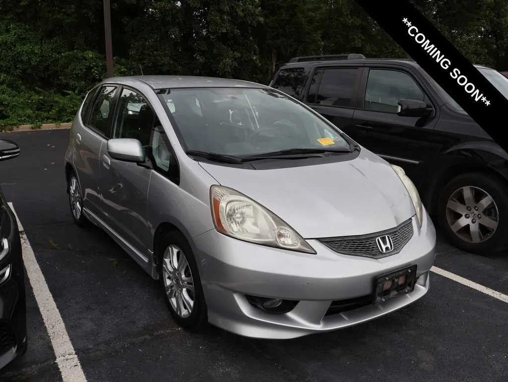 Silver 2011 Honda Fit Sport for sale in Kansas City, MO
