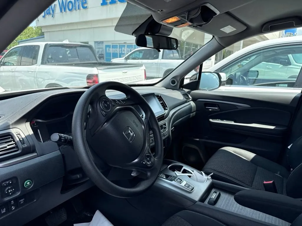2023 Honda Ridgeline Sport - Photo 8