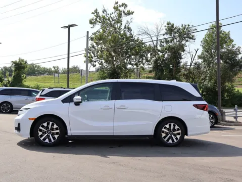 More photos of 2026 Honda Odyssey EX-L at Jay Wolfe Honda, MO