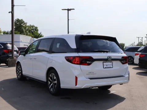 More photos of 2026 Honda Odyssey EX-L at Jay Wolfe Honda, MO