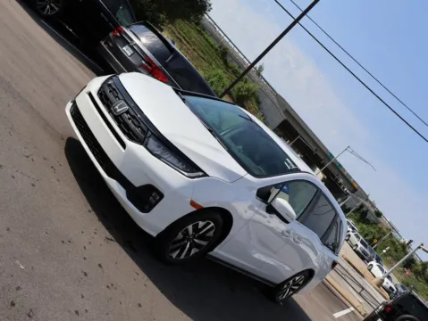 Another view of 2026 Honda Odyssey EX-L for sale in Kansas City, MO at Jay Wolfe Honda