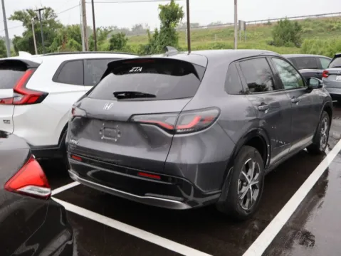 More photos of 2023 Honda HR-V EX-L at Jay Wolfe Honda, MO