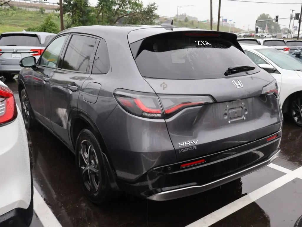 2023 Honda HR-V EX-L - Photo 7