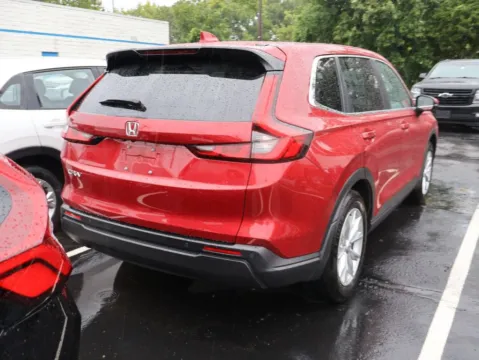 More photos of 2024 Honda CR-V EX-L at Jay Wolfe Honda, MO