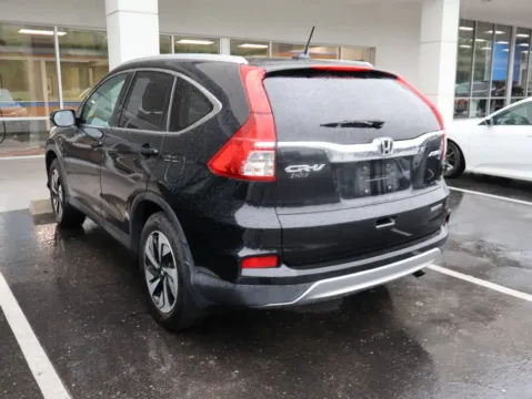 More photos of 2016 Honda CR-V Touring at Jay Wolfe Honda, MO