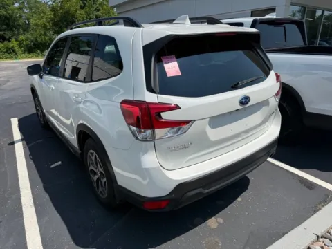 More photos of 2020 Subaru Forester Premium at Jay Wolfe Honda, MO