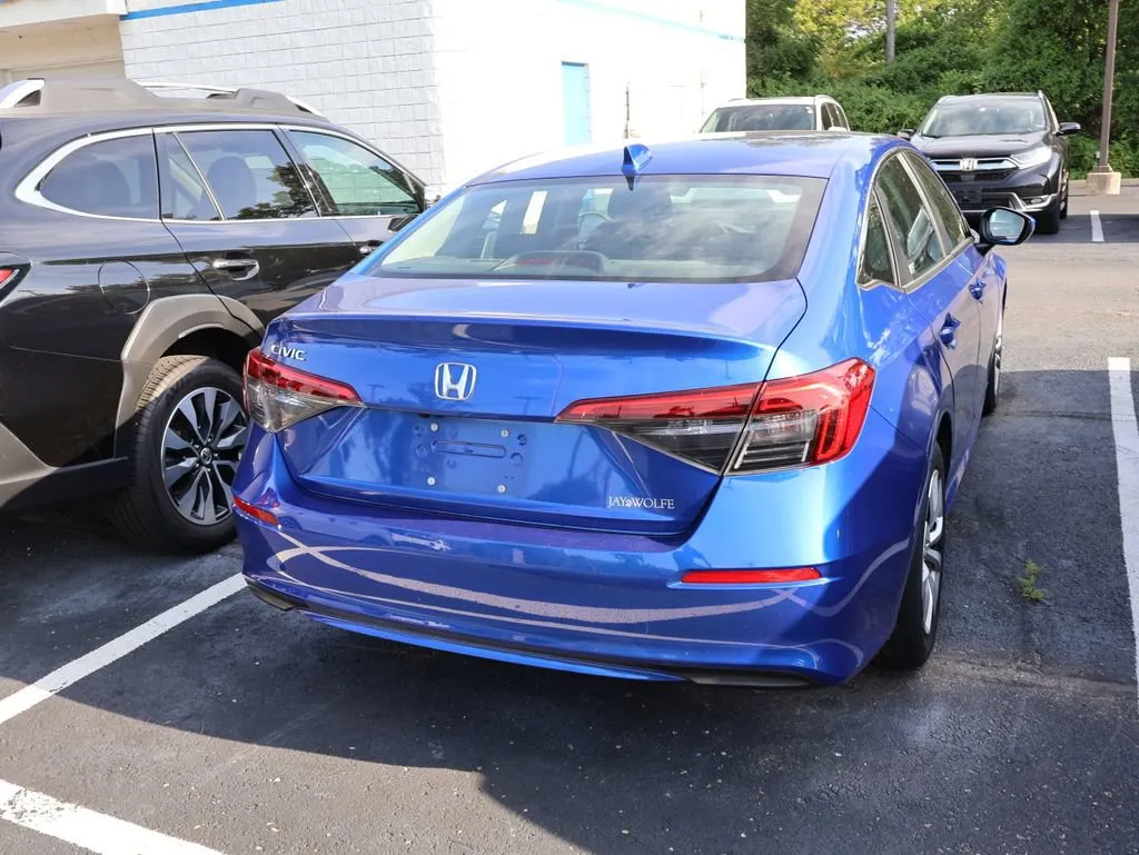 2023 Honda Civic LX - Photo 6