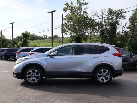More photos of 2019 Honda CR-V EX-L at Jay Wolfe Honda, MO