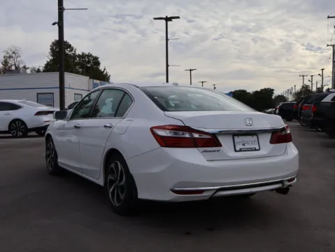 More photos of 2016 Honda Accord Sedan EX-L at Jay Wolfe Honda, MO