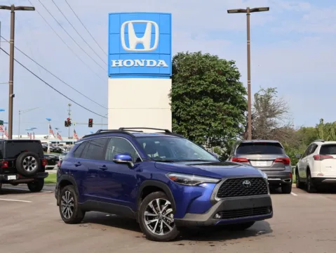 Blue 2024 Toyota Corolla Cross XLE for sale in Kansas City, MO
