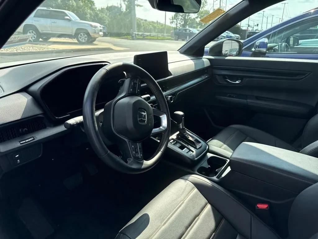 2025 Honda CR-V Sport-L - Photo 8