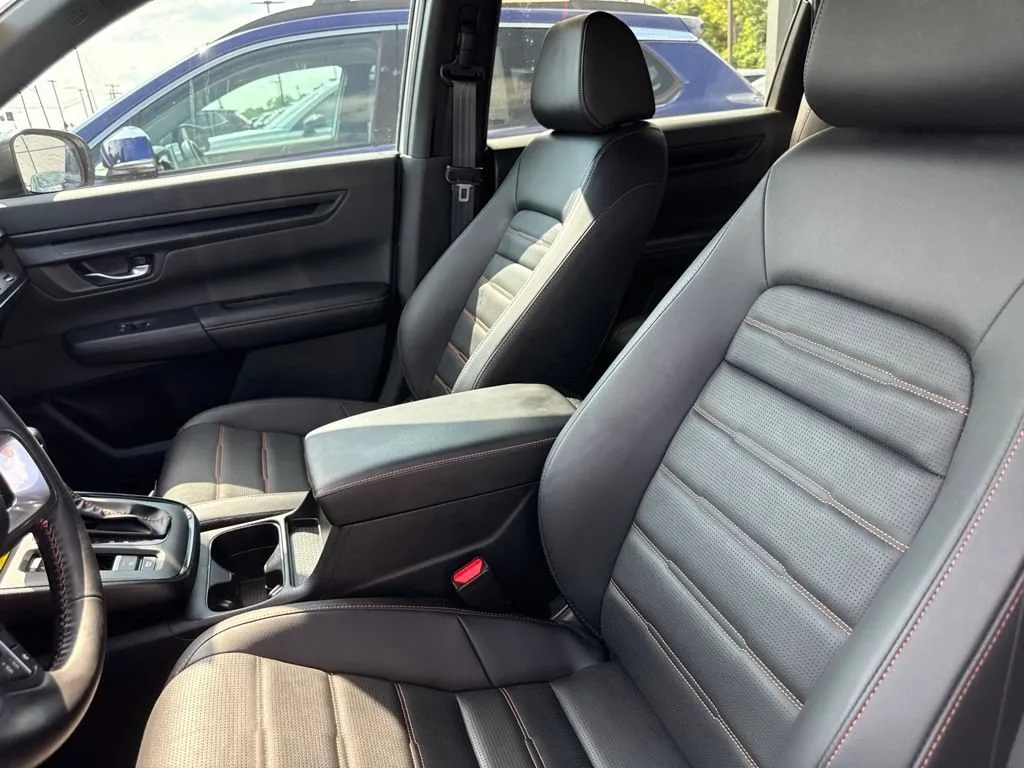2025 Honda CR-V Sport-L - Photo 9
