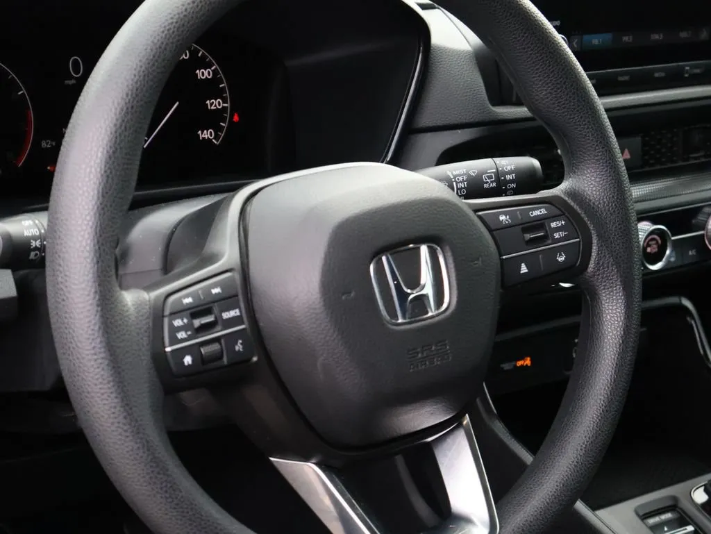 2024 Honda CR-V LX - Photo 17