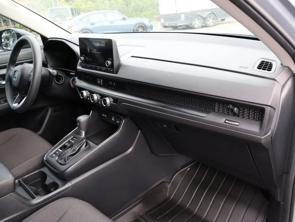 2024 Honda CR-V LX - Photo 9