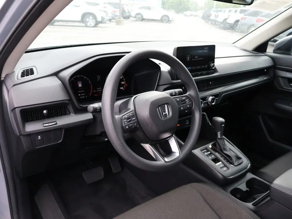 2024 Honda CR-V LX - Photo 16
