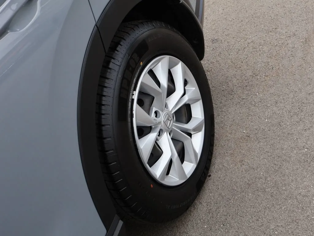 2024 Honda CR-V LX - Photo 31