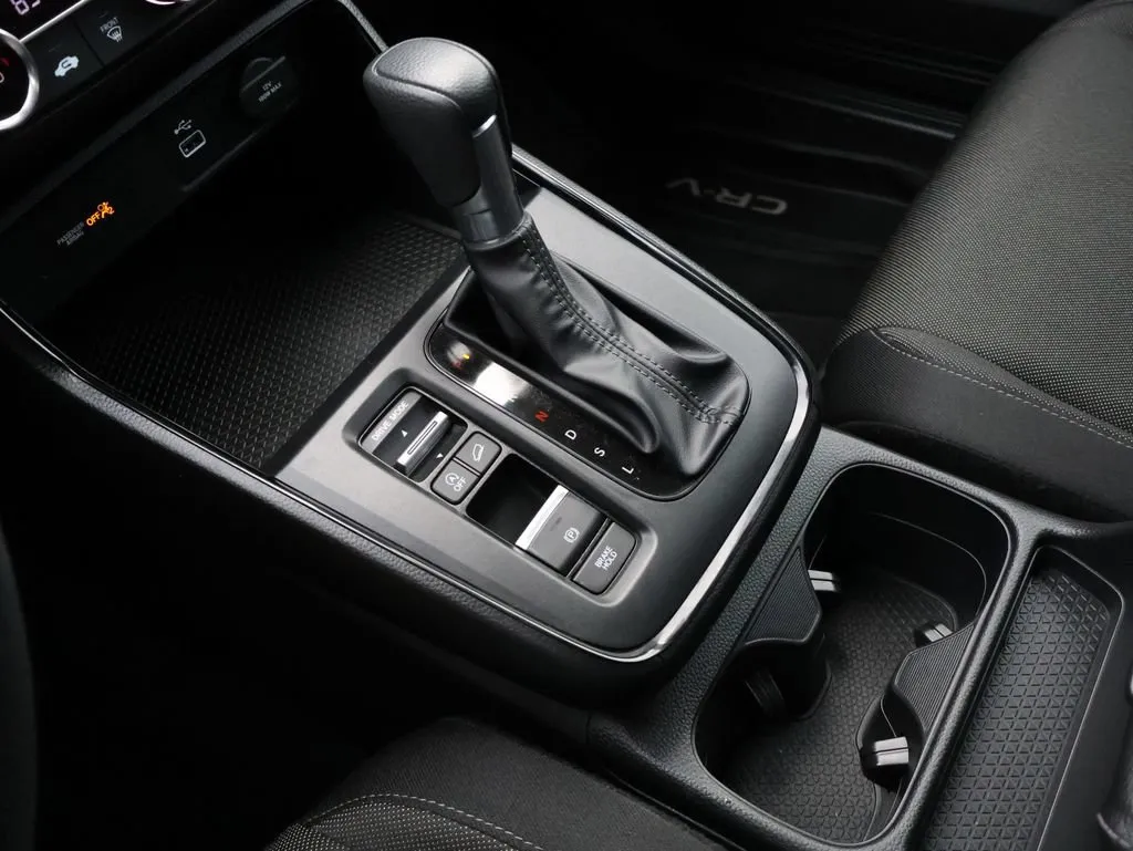 2024 Honda CR-V LX - Photo 22