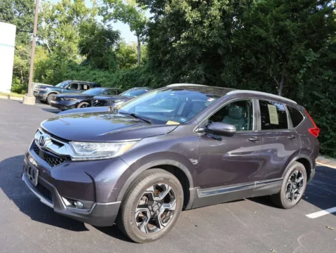 More photos of 2018 Honda CR-V Touring at Jay Wolfe Honda, MO