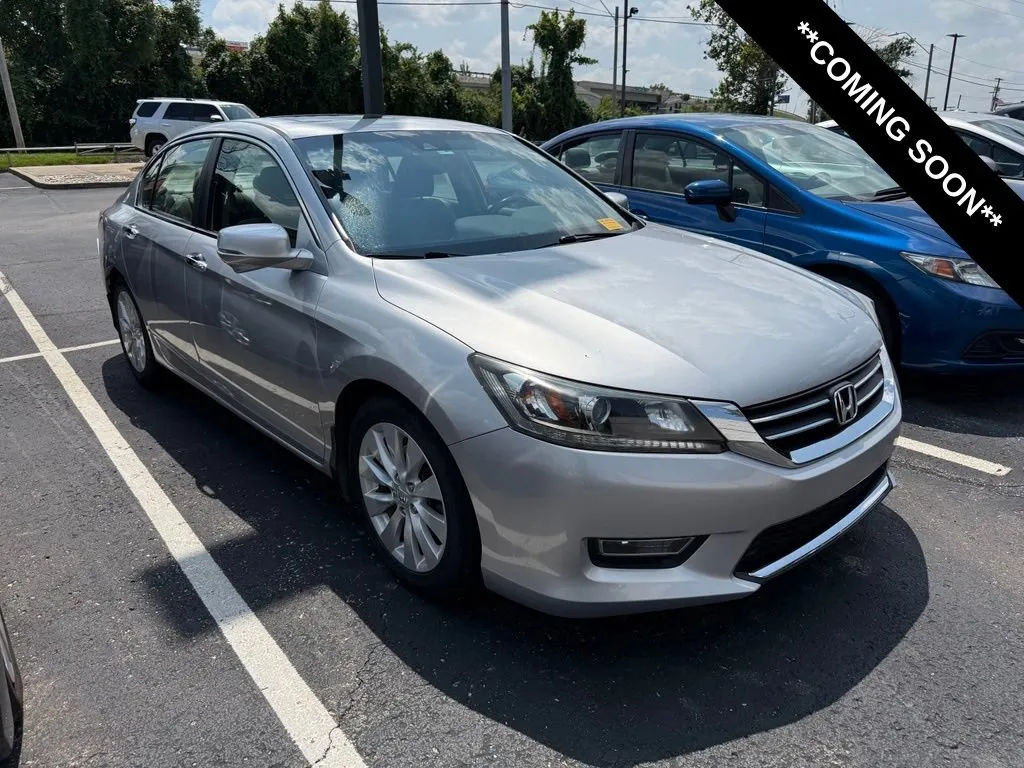 Silver 2013 Honda Accord Sdn EX-L for sale in Kansas City, MO