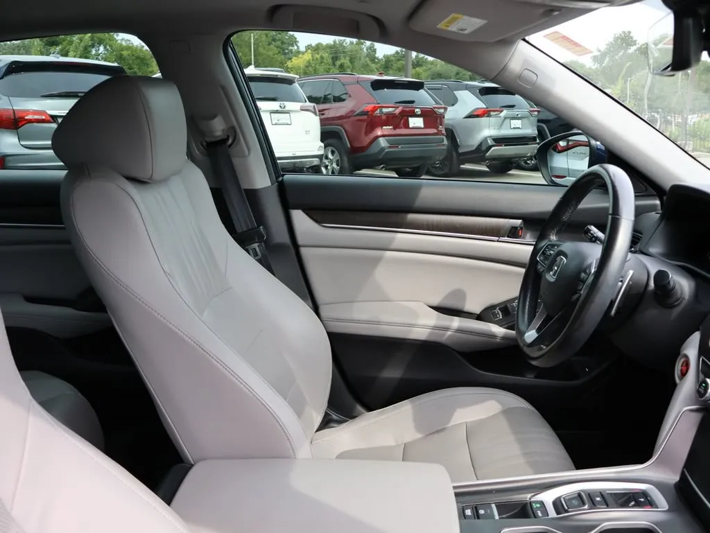 2018 Honda Accord EX-L - Photo 8