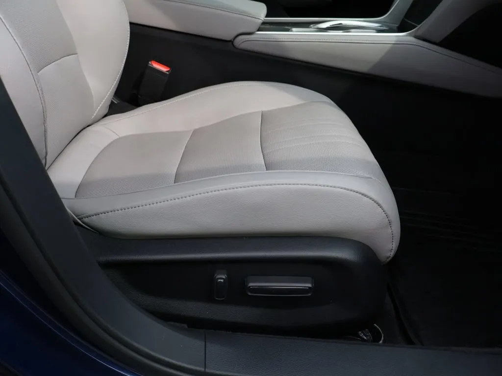 2018 Honda Accord EX-L - Photo 10