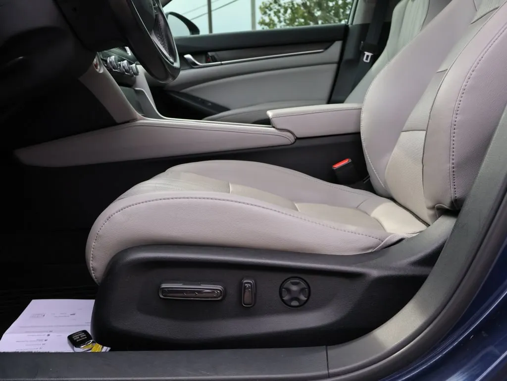 2018 Honda Accord EX-L - Photo 30