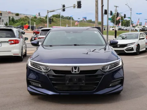 Photos of 2018 Honda Accord Sedan EX-L 2.0T for sale in Kansas City, MO at Jay Wolfe Honda