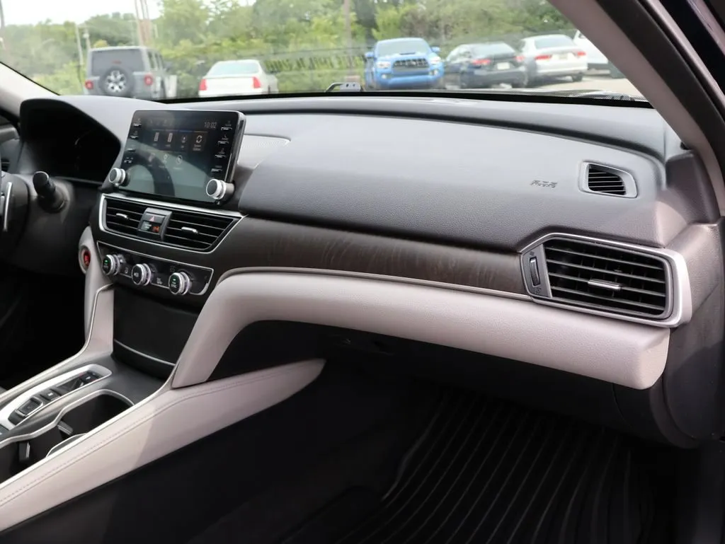 2018 Honda Accord EX-L - Photo 9