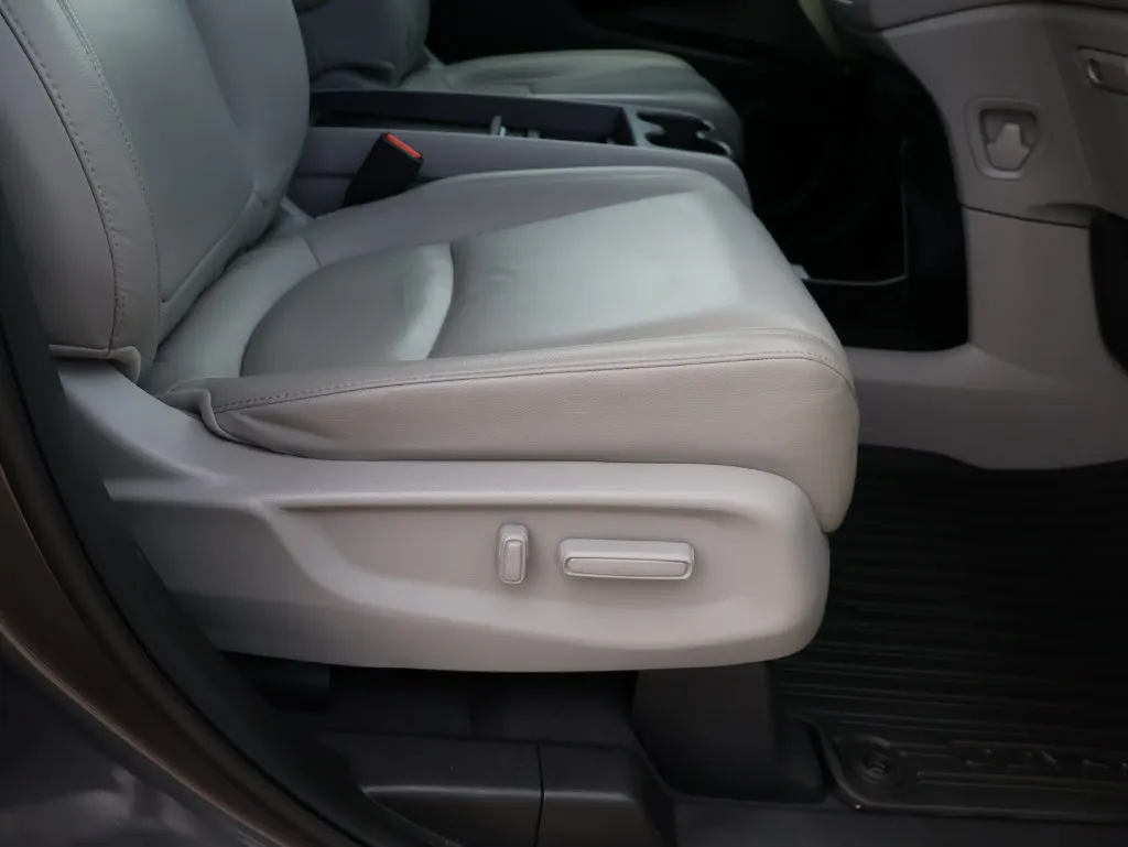 2020 Honda Odyssey EX-L - Photo 10