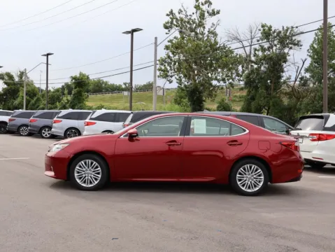 More photos of 2015 Lexus ES 350 at Jay Wolfe Honda, MO