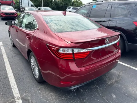 More photos of 2015 Lexus ES 350 at Jay Wolfe Honda, MO