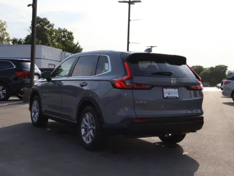 More photos of 2024 Honda CR-V EX at Jay Wolfe Honda, MO