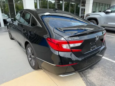 More photos of 2021 Honda Accord Sedan EX-L at Jay Wolfe Honda, MO