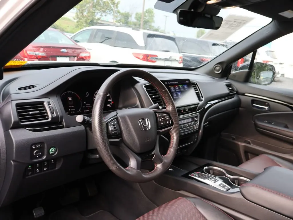 2025 Honda Ridgeline Black Edition - Photo 9