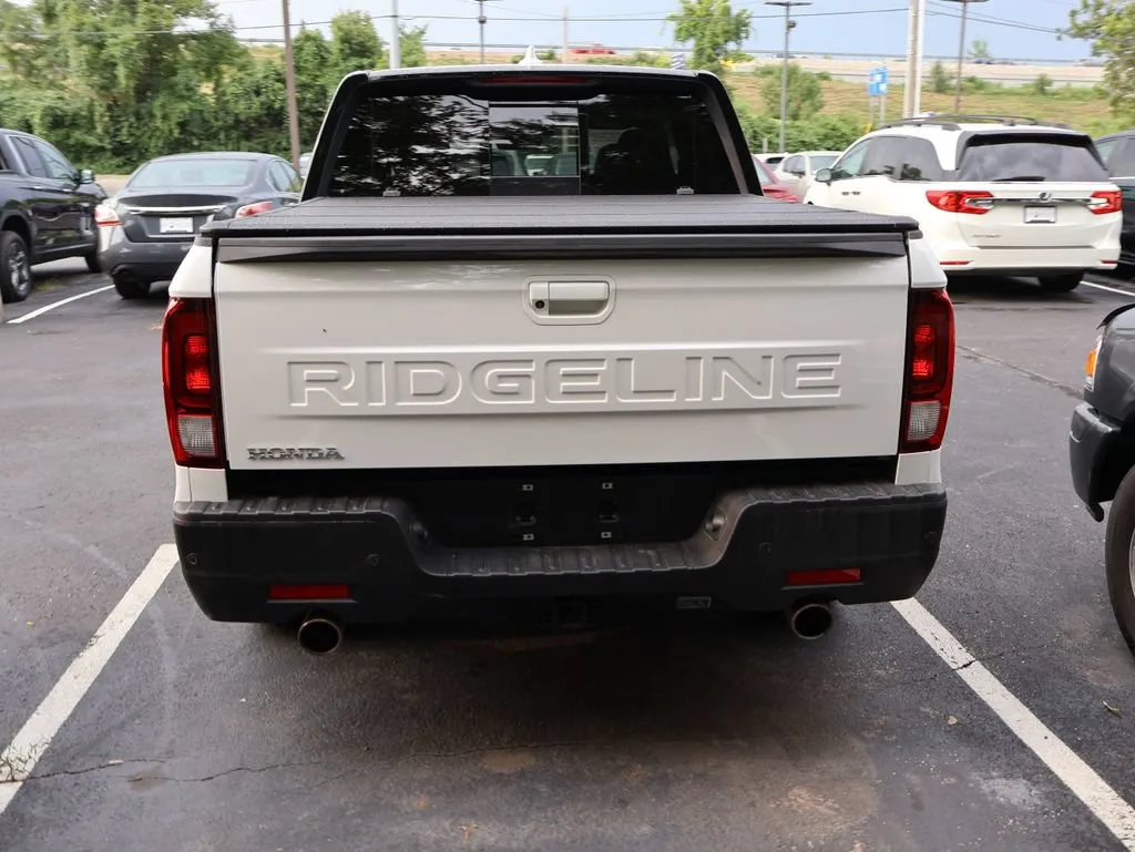 2025 Honda Ridgeline Black Edition - Photo 6