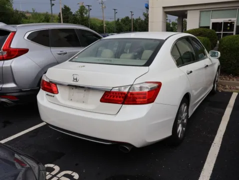 More photos of 2013 Honda Accord Sdn EX-L at Jay Wolfe Honda, MO