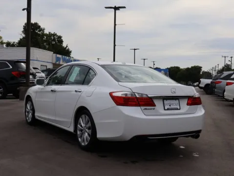 More photos of 2013 Honda Accord Sdn EX-L at Jay Wolfe Honda, MO