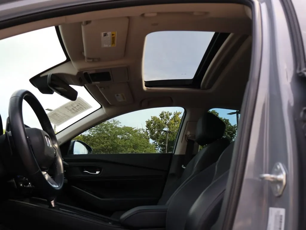 2023 Honda Accord Hybrid Touring - Photo 32