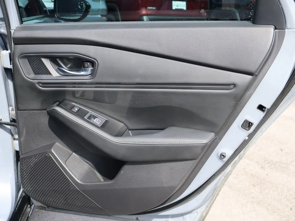 2023 Honda Accord Hybrid Touring - Photo 14