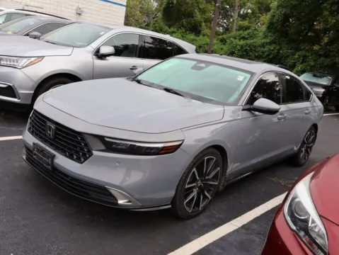 More photos of 2023 Honda Accord Hybrid Touring at Jay Wolfe Honda, MO