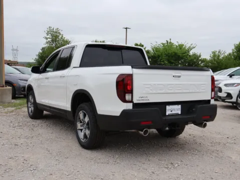 Photos of 2026 Honda Ridgeline RTL for sale in Kansas City, MO at Jay Wolfe Honda
