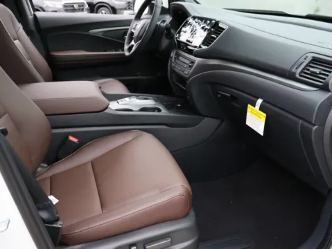 More photos of 2026 Honda Ridgeline RTL at Jay Wolfe Honda, MO